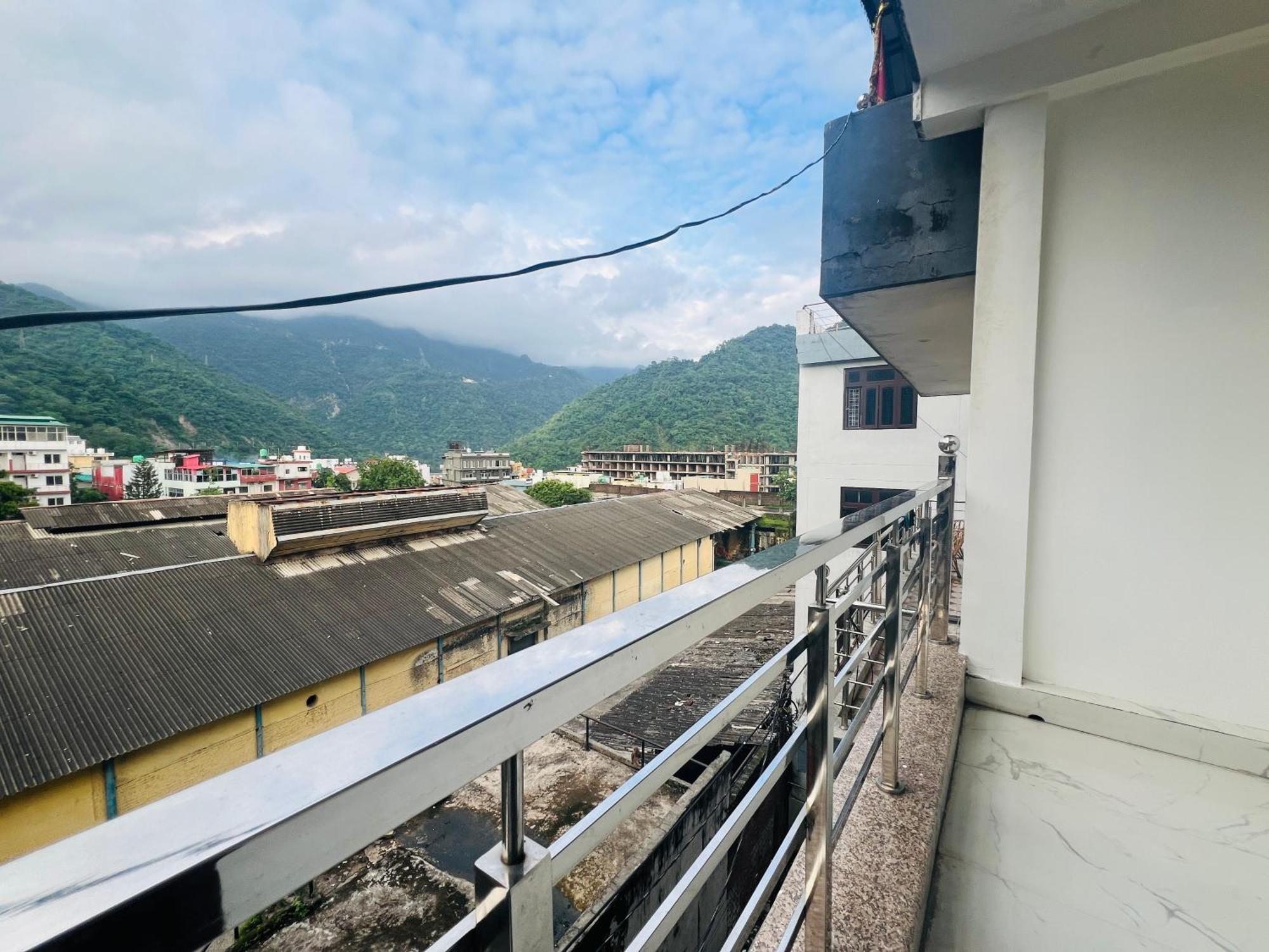 The Royal Galaxy Hotell Rishīkesh Eksteriør bilde