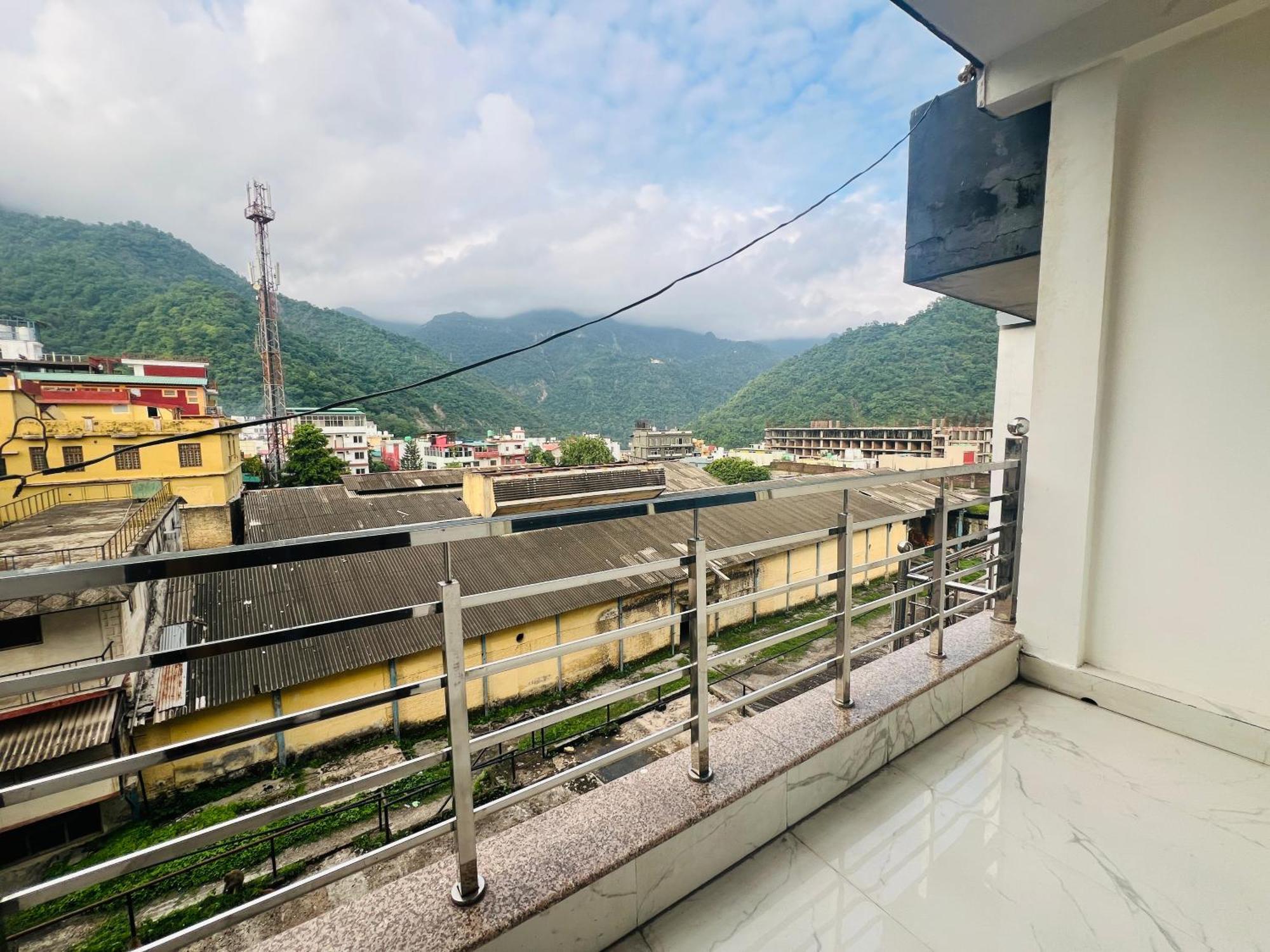The Royal Galaxy Hotell Rishīkesh Eksteriør bilde