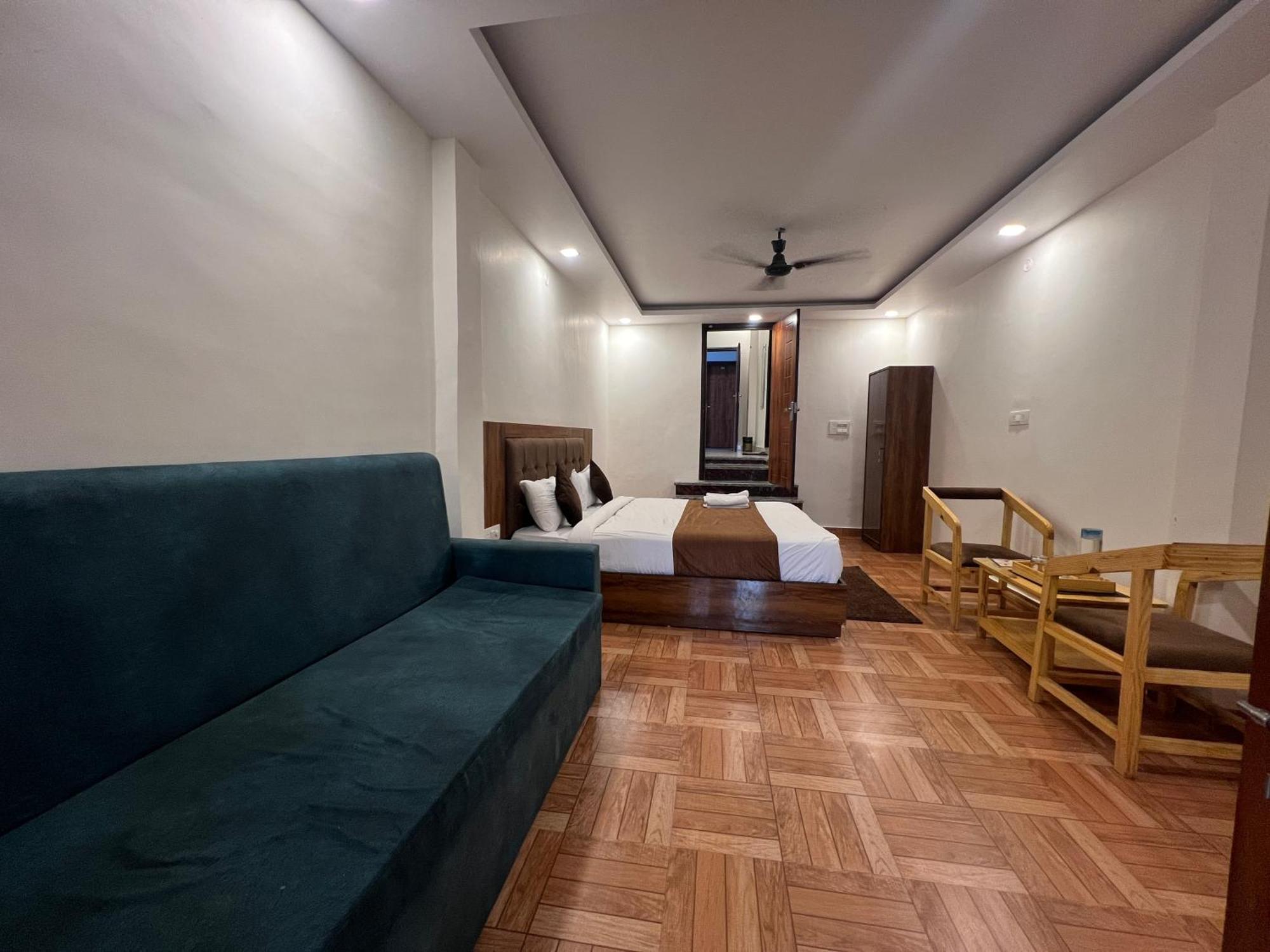 The Royal Galaxy Hotell Rishīkesh Eksteriør bilde
